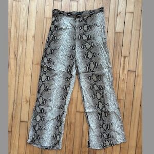 Zara wide leg snake skin pants size medium